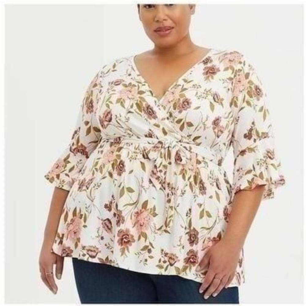 Torrid- Women's Blouse Plus Size 1X Wrap Floral Babydoll NWT